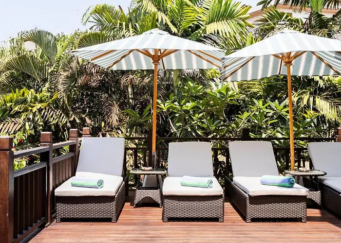Boutique Cantik And Karma Club Uluwatu