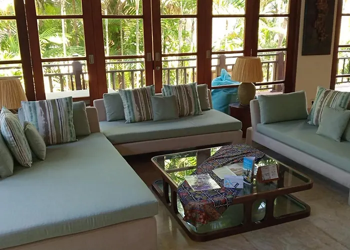 Villa Boutique Cantik And Karma Club