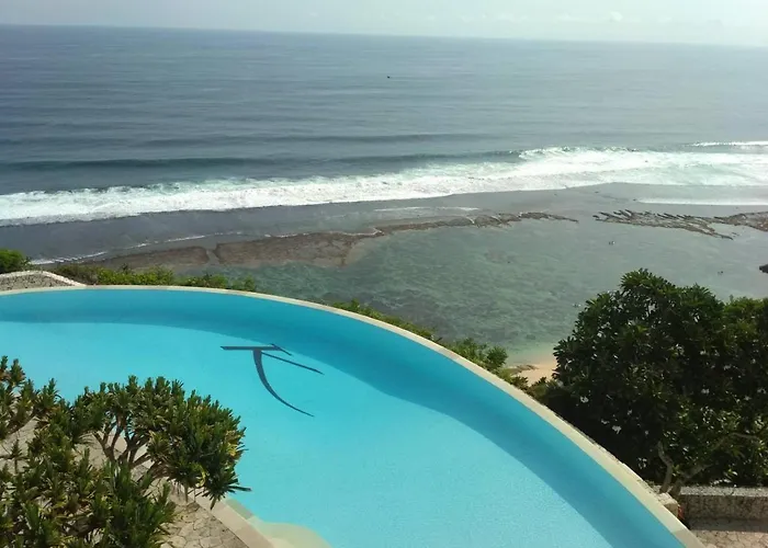 Villa Boutique Cantik And Karma Club